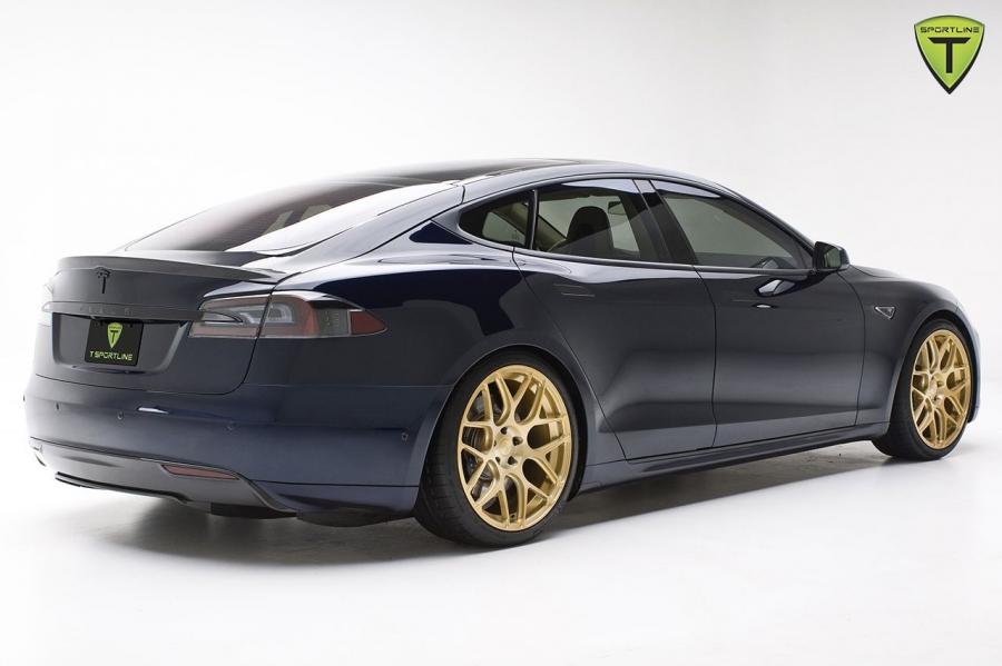  Tesla Model S by T Sportline 2014 года  (фото 10 из 15)